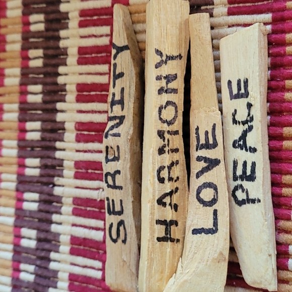 Palo Santo 5 Custom Sticks Love, Peace , Serenity, Harmony... - Picture 1 of 3